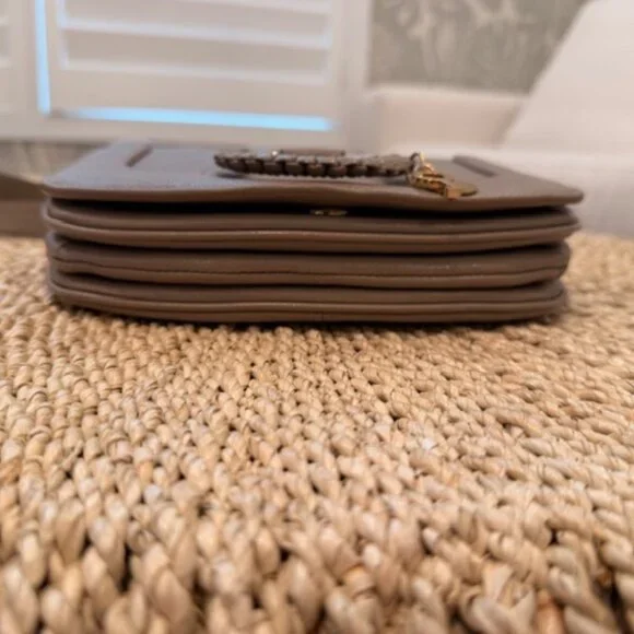 See By Chloe Mini Hana Bag Motty Gray Leather Key Crossbody Flap Messenger Bag - Picture 8 of 10